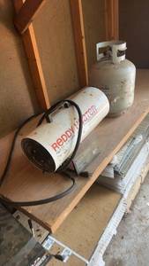 lot 1544 image: Reddy Heater RLP35 L.P. Gas with Propane Tank