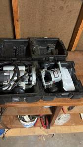 lot 1548 image: Porter-Cable Router in Carrying Case with Accessories