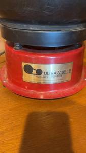 lot 1555 image: Ultra-Vibe 18 Thumlers Tumbler with Polishing Media