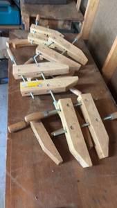 lot 1570 image: Set of 8 Wooden Handscrew Clamps