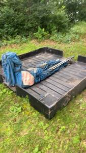 lot 1612 image: Used Ice Shack with Collapsible Frame