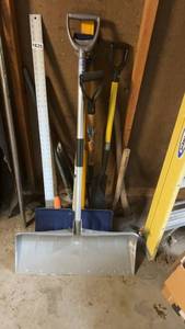 lot 1635 image: Garage Lot of Shovels, Level, and Yard Tools