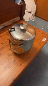 lot 1671 image: Stainless Steel Ice Bucket with Lid and Tongs