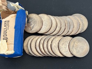 lot 53 image: 1976-D Eisenhower Dollar Roll Uncirculated
