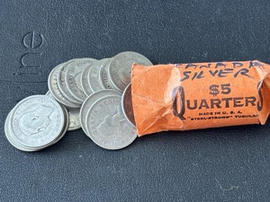 lot 133 image: Roll of Canadian Silver Quarters