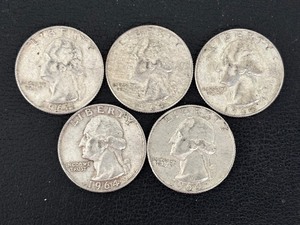 lot 92 image: 1964 Washington Silver Quarters