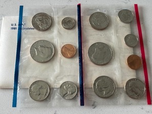 lot 113 image: 1981 P & D Mint Set