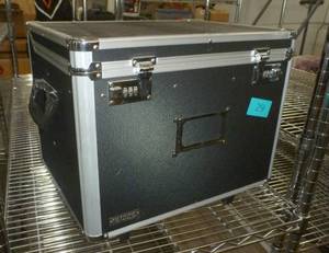 lot 29 image: Locking storage box