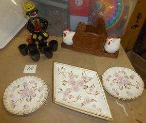 lot 110 image: Vintage Thames Clown decanter with shot glasses, Vintage Leftons rose plate dcor, chicken napkin holder with salt and pepper