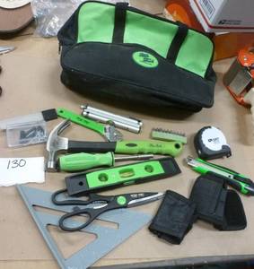 lot 130 image: Tool bag with various tools