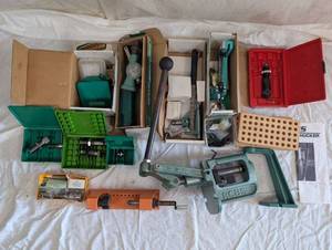 lot 1 image: Ammo Reloading Equipment