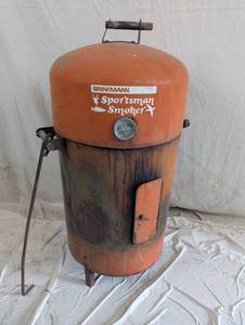 lot 59 image: Brinkmann Sportsman Smoker