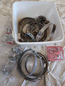 lot 61 image: Assorted Hose Clamps