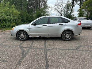 2011 FORD FOCUS SE w/128k MILES *ONE OWNER* (NO RESERVE)