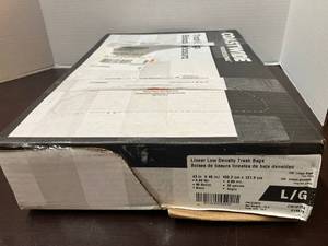 lot 35 image: 56 Gallon Can Liners