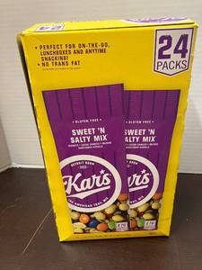 lot 47 image: Trail Mix Packets