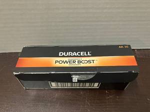 lot 73 image: Duracell AA Powerboost Batteries