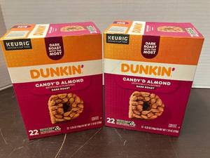 lot 16 image: Dunkin CandyD Almond K-Cups