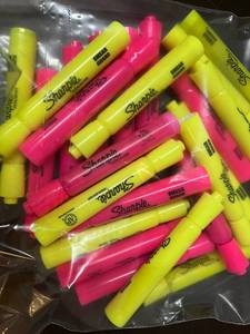 lot 91 image: Pink And Yellow Sharpie Highlighters