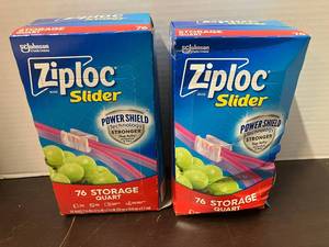 lot 114 image: Ziploc Quart Slider Bags