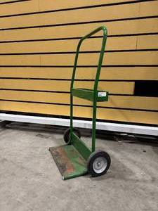 lot 9 image: Saf - T - Cart (572471)