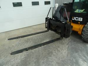 lot 55 image: Wolverine Pallet Forks With Bale Spear Capability and Backer