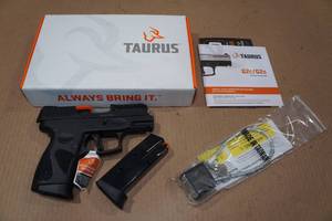 lot 1W image: NEW Taurus G2C .40 S&W Semi-Auto Pistol - 2 Magazines