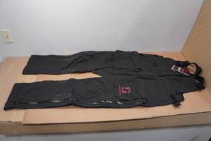 lot 40 image: Striker Womens Adrenaline Bibs - Medium