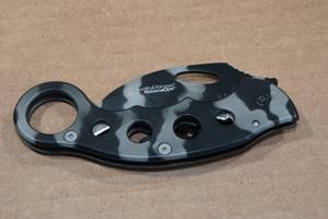 lot 55 image: Smith & Wesson Extreme One Folding Kinfe