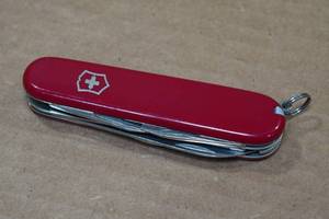 lot 60 image: Swiss Army Knife