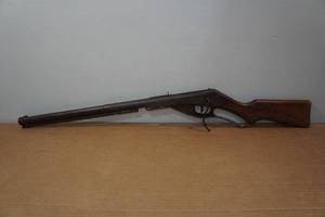 lot 113 image: Early 1950s Daisy Red Ryder No 111 Model 40 Lever Action BB Gun