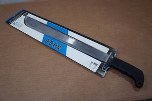 lot 144 image: Gordon 18 Serrated Machete