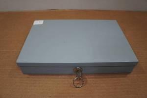 lot 182 image: Metal Cash or Pistol Box
