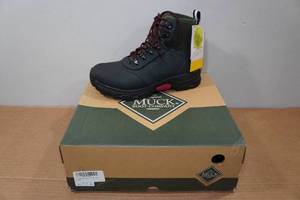 lot 212 image: Muck Boots Mens Apex Lace-Up Boots - Size 7