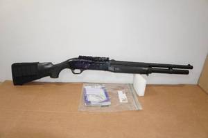 lot 2F image: Benelli Super 90 12 Gauge Magnum Semi-Auto Shotgun - Extended Magazine Tube