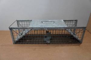 lot 235 image: 25.5 Havahart Live Trap