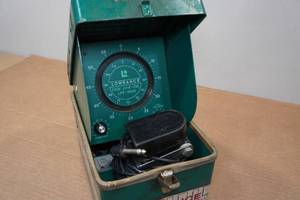 lot 236 image: Vintage Lowrance Fish Lo-K-Tor