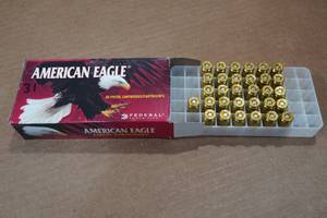 lot 305 image: 31 Federal American Eagle .40 S&W 165 Gr FMJ Ball Ammo