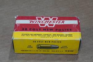 lot 318 image: 50 Winchester .38 Colt New Police 150 Gr Lead Bullet Ammo