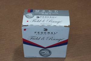 lot 448 image: 25 Federal Field & Range 12 Gauge 2-34 7.5 Shot Shotshells