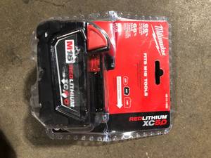 lot 46 image: Milwaukee M18 18-Volt 5.0 Ah Lithium-Ion XC Extended Capacity Battery Pack Customer Returns See Pictures