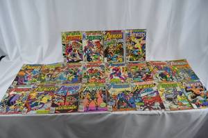 lot 166 image: Marvel Avengers Comic Books
