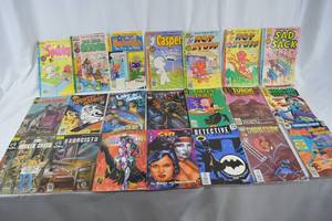 lot 181 image: Lot of 21 Various Comic Books.