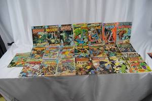 lot 185 image: Lot of 22 various Comic books.