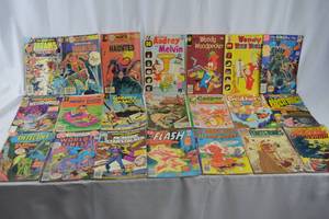 lot 206 image: Lot of 21 Various Comic Books