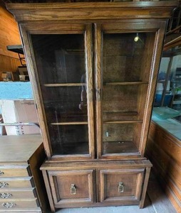 lot 169 image: MCM hutch