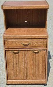 lot 171 image: MCM Microwave cart
