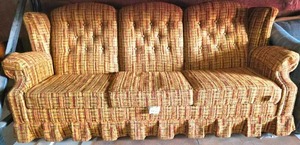lot 173 image: Flexsteel Ind Vintage couches