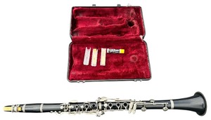 lot 009 image: Jupiter JCL-631  Bb Student Clarinet