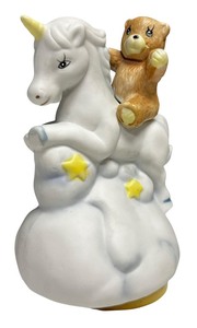 lot 047 image: Vintage Its A Small World Musical Wind Up Statue by Creative Memories